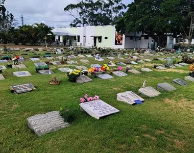 Cemitério Jardim Celestial, em Feira de Santana