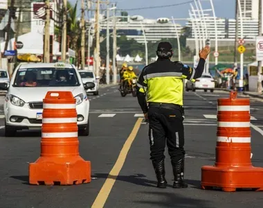 Motoristas devem estar atentos às novas rotas e horários de bloqueio