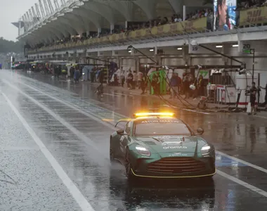 A forte chuva em Interlagos adia a classificação para o GP de São Paulo de F1