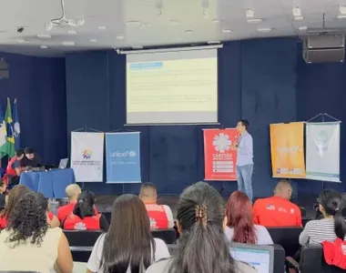 Encontro ocorreu na Escola Municipal Milton Santos