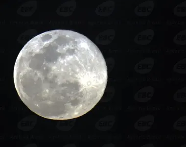 Superlua poderá ser vista hoje em todo o mundo