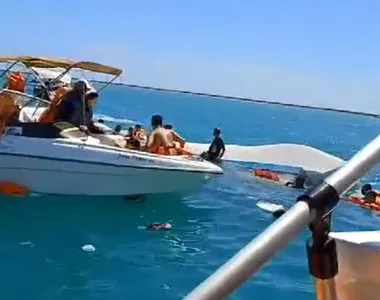 Catamarã virou em Maragogi, local turístico situado no estado do Alagoas