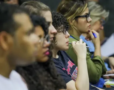 Há concursos para todos os níveis de escolaridade com inscrições abertas neste fim de ano