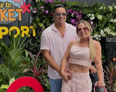 Xanddy e Carla Perez completaram 23 anos de casamento