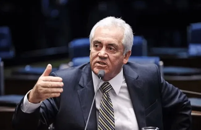 Imagem ilustrativa da imagem Otto afirma que seguirá na base governista mesmo com B.O no Senado