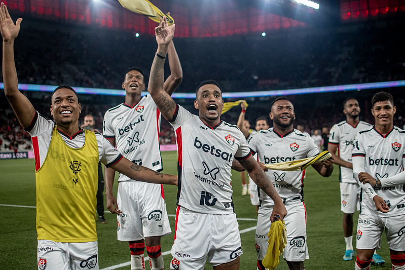 Confira quantos pontos o Vitória precisa para continuar na primeira ...