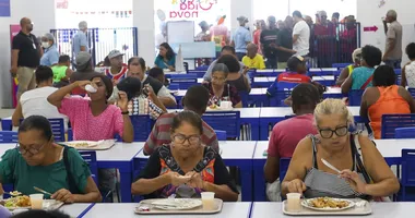 Imagem ilustrativa da imagem Restaurantes Populares servem almoço especial de Páscoa em Salvador