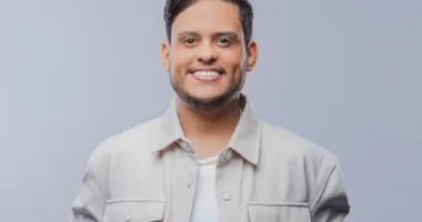 Imagem ilustrativa da imagem Thiago Aquino leva sofrência para shopping em Salvador