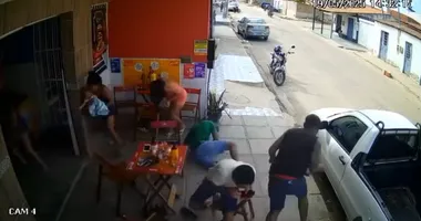 Imagem ilustrativa da imagem Vídeo: homem deixa quatro pessoas baleadas no interior da Bahia