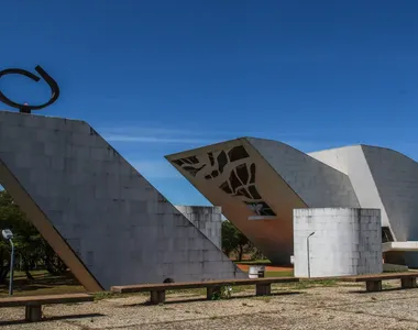 O monumento homenageia importantes personalidades brasileiras