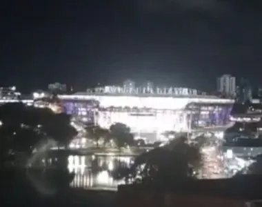 Arena Fonte Nova escutada de longe em noite de Libertadores