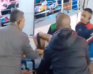 Acidente aconteceu na madrugada deste sábado (3)