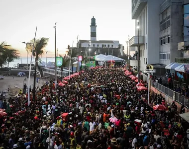 Pré-Carnaval prepara as ruas para a abertura oficial da folia