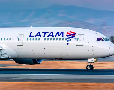 Avião da empresa Latam