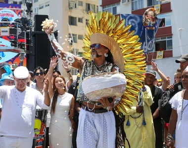 Carlinhos Brown iniciou o Arrastão do Carnaval 2025