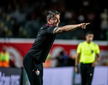 Thiago Carpini, técnico do Vitória
