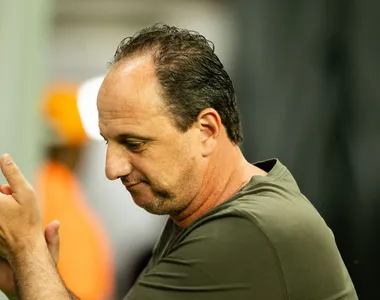 Rogério Ceni elogiou a atuação do time na vitória contra o Juazeirense no sábado (22)