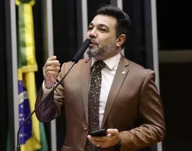 Parlamentar foi condenado a pagar R$ 80 mil