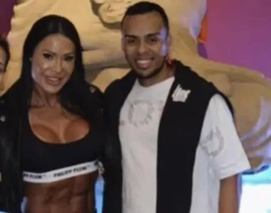 Gracyanne e Juliano durante viagem internacional