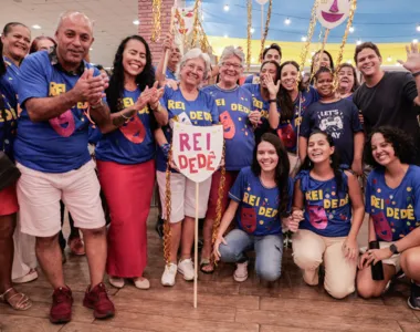 Galera apoia Rei Dedê no Shopping Bela Vista