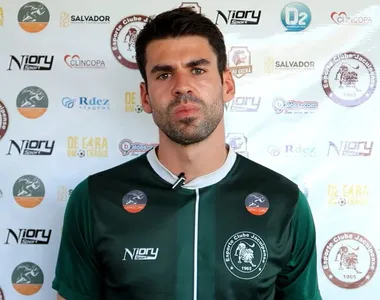 Alexandre Cajuru em coletiva pelo Jacuipense