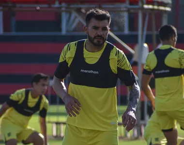 The Strongest em treino no CT do Vitória