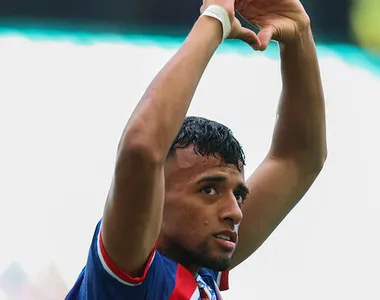 Lucho anotou seu primeiro hat-trick pelo Bahia