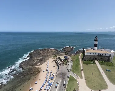 Farol da Barra é ponto turístico de Salvador