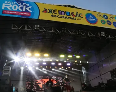 Segundo dia do Palco do Rock, na Praia de Piatã