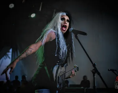 Midorii Kido, a Drag Queen do metal