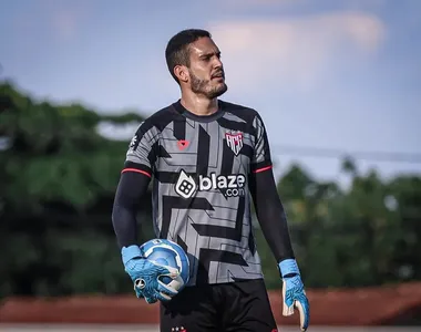 Ronaldo, goleiro do Atlético-GO, pretendido pelo Bahia