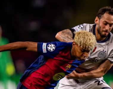 Jogadores disputando espaço