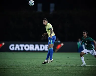 Zé Guilherme, lateral-esquerdo do Bahia, é campeão do Sul-Americano Sub-20 com o Brasil