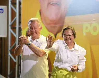 Valdice Castro e Leopoldo Passos durante campanha para disputar eleição de olho na Prefeitura de Jacobina