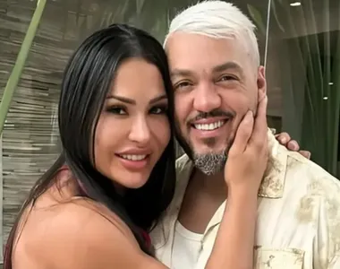Gracyanne e Belo tem aparecido cada vez mais próximos