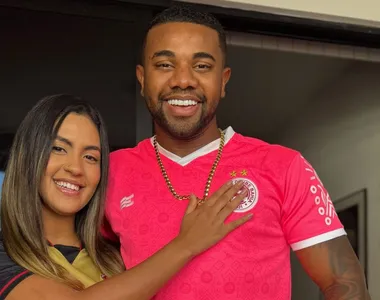 Adriana Paula e Davi Brito torcem para clubes rivais