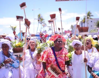 Lavagem de Itapuã reúne milhares de pessoas todos os anos