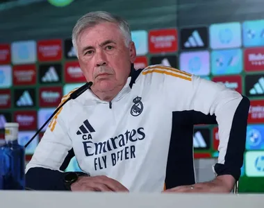 Carlo Ancelotti, técnico do Real Madrid