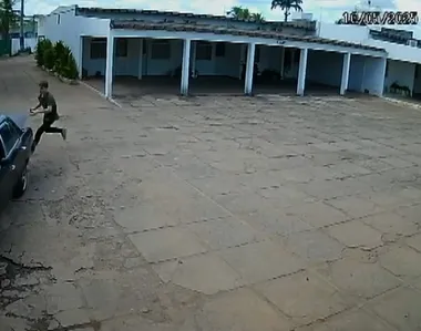 O veículo pertencia a um homem que tentava vendê-lo
