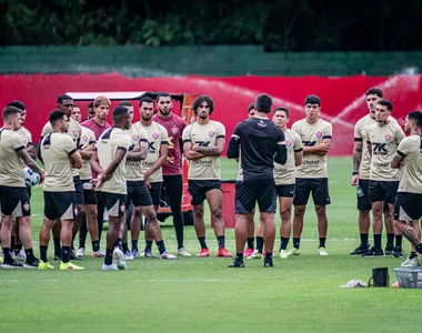 Vitória começa preparação visando duelo contra o Grêmio