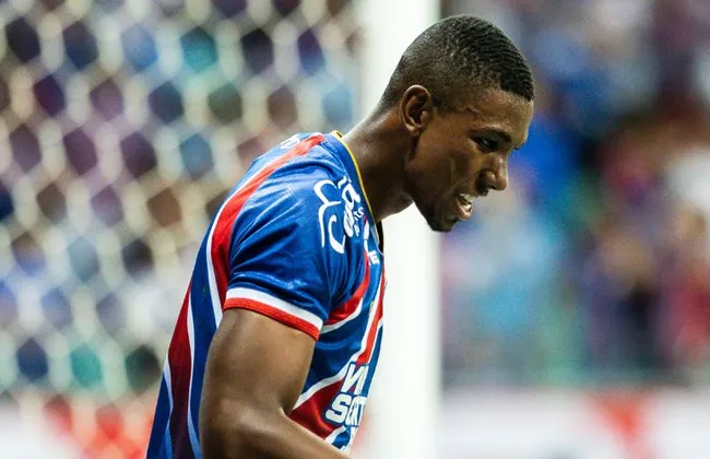 Imagem ilustrativa da imagem Kanu prevê Ba-Vi difícil e aponta caminho para o Esquadrão levantar o troféu