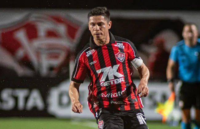 Imagem ilustrativa da imagem Osvaldo destaca evolução física e projeta duelo contra o Vasco