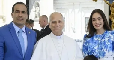 Imagem ilustrativa da imagem Bruno Reis brota no Vaticano e convida Papa para visitar Salvador
