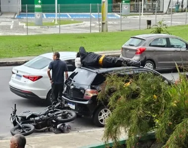 Acidente aconteceu na Avenida Tancredo Neves
