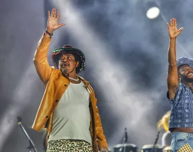 Cantores enfatizaram o repertório eclético da banda