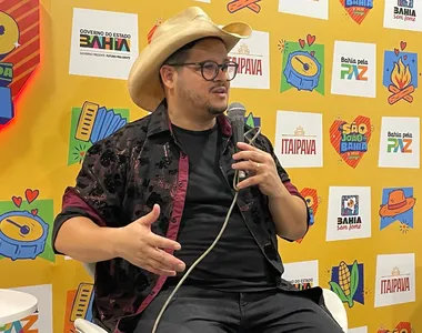 Cantor Berguinho em coletiva de imprensa