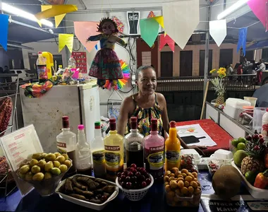 Vendedora destacou como alguns drinks são feitos