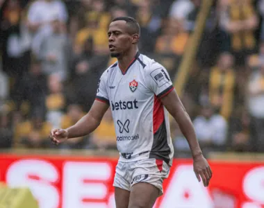 Carlos Eduardo atuou em 28 partidas pelo Leão