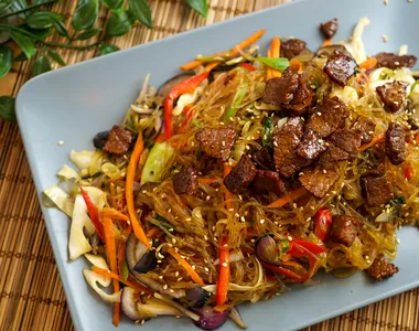 O principal suspeito é o "amigo" da vítima, que servia yakisoba na Pavuna