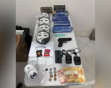 Suspeito está preso na Delegacia de Castro Alves